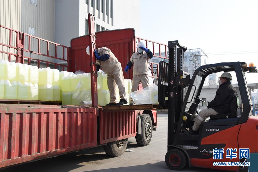 （圖文互動）（2）爭分奪秒，為了那千公里之外的馳援&mdash;&mdash;急需防疫物資天津復工復產(chǎn)一線見聞