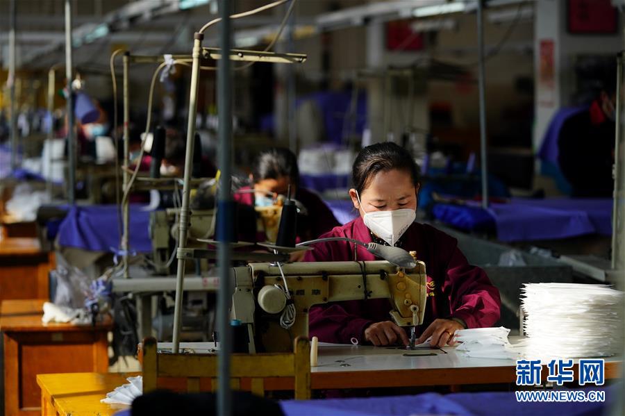 （圖文互動）（3）為防控疫情添磚加瓦&mdash;&mdash;山西企業(yè)&ldquo;跨界&rdquo;生產防疫物資見聞