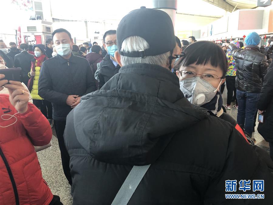 （熱點鮮報&middot;圖文互動）（1）三代人的約定：父母送我援湖北，我給孩子樹榜樣