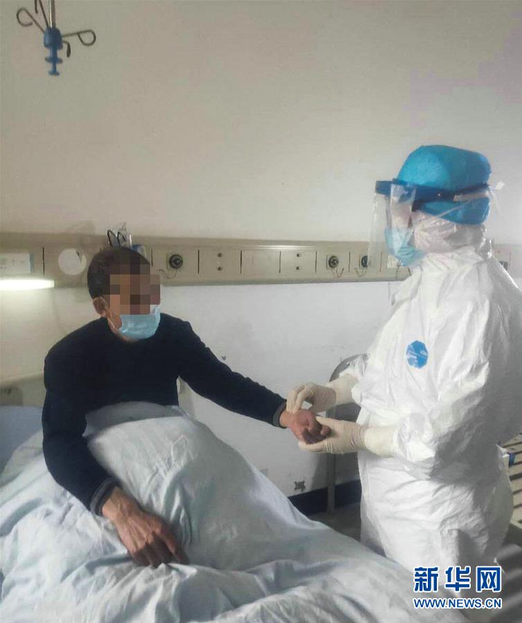 （聚焦疫情防控&middot;圖文互動）（2）參與救治新冠肺炎確診病例超八成&mdash;&mdash;中醫(yī)藥在抗擊疫情中貢獻力量