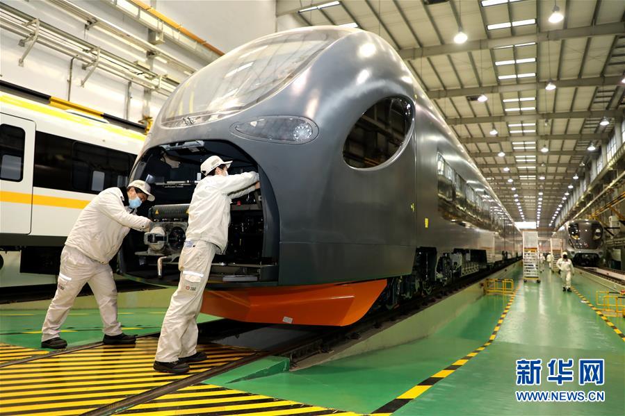 （圖文互動）（6）吃粉擼串，商圈&ldquo;打卡&rdquo;，動車出廠&mdash;&mdash;湖南&ldquo;標簽&rdquo;復(fù)蘇記