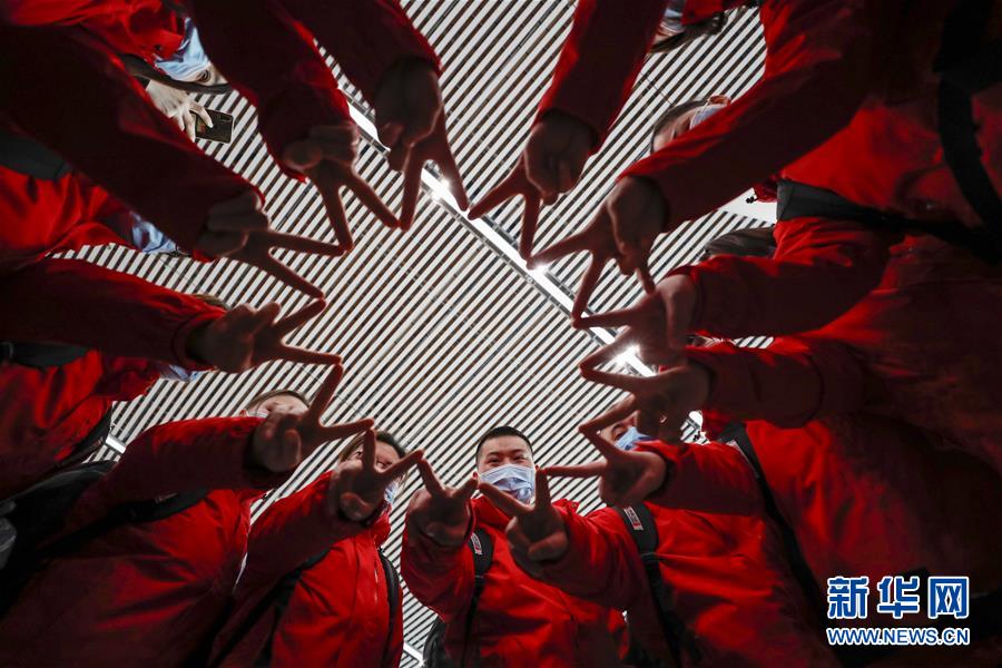 （聚焦疫情防控&middot;對(duì)口支援19省份在奮戰(zhàn)&middot;圖文互動(dòng)）（4）&ldquo;當(dāng)我們摘下口罩，看到彼此勝利的微笑&rdquo;&mdash;&mdash;重慶對(duì)口支援孝感市抗擊疫情紀(jì)實(shí)