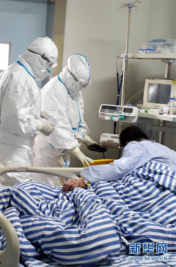 （新華全媒頭條&middot;圖文互動(dòng)）（3）血脈同心 共盼春來(lái)&mdash;&mdash;疫情阻擊戰(zhàn)中的雪域故事