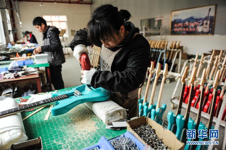 （新華全媒頭條&middot;圖文互動(dòng)）（10）書寫新的轉(zhuǎn)折&mdash;&mdash;寫在革命老區(qū)遵義全面脫貧之際