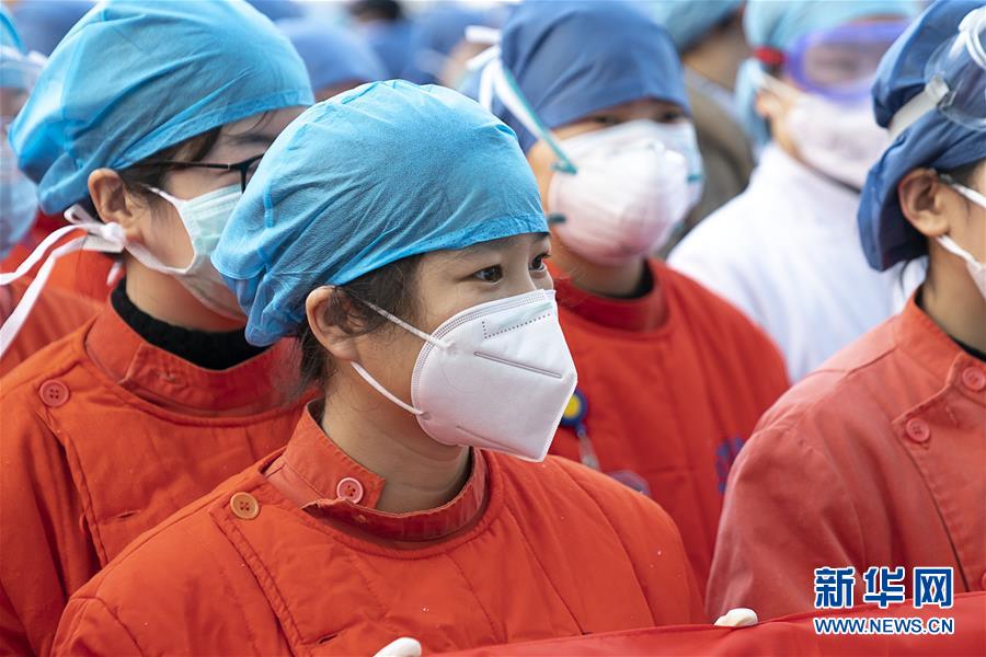 (新華全媒頭條·圖文互動(dòng))(10)赤子之歌——記奮戰(zhàn)在抗疫一線的90后白衣戰(zhàn)士