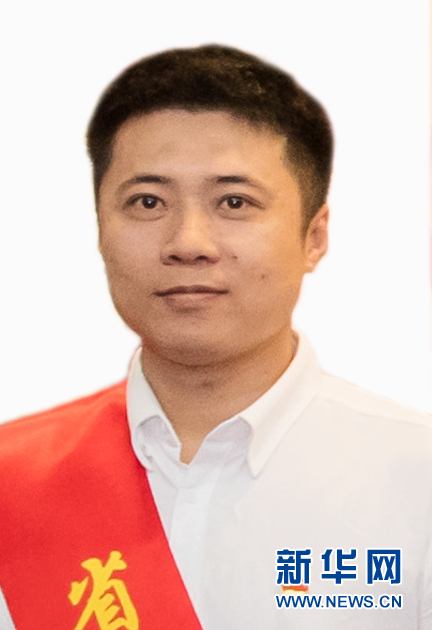 （一線抗疫群英譜&middot;圖文互動）（3）楊波：生命定格在摯愛的崗位上