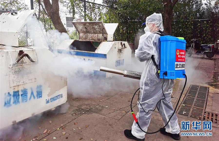 (新華全媒頭條)(13)“疫”線閃耀“火焰藍”——記奮戰(zhàn)湖北抗疫一線的消防救援隊伍