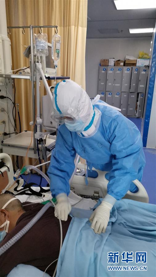 （一線抗疫群英譜&middot;圖文互動(dòng)）（2）&ldquo;從高原奔赴平原，我們傾囊相助&rdquo;&mdash;&mdash;青海援湖北醫(yī)療隊(duì)女醫(yī)生戴春的故事 