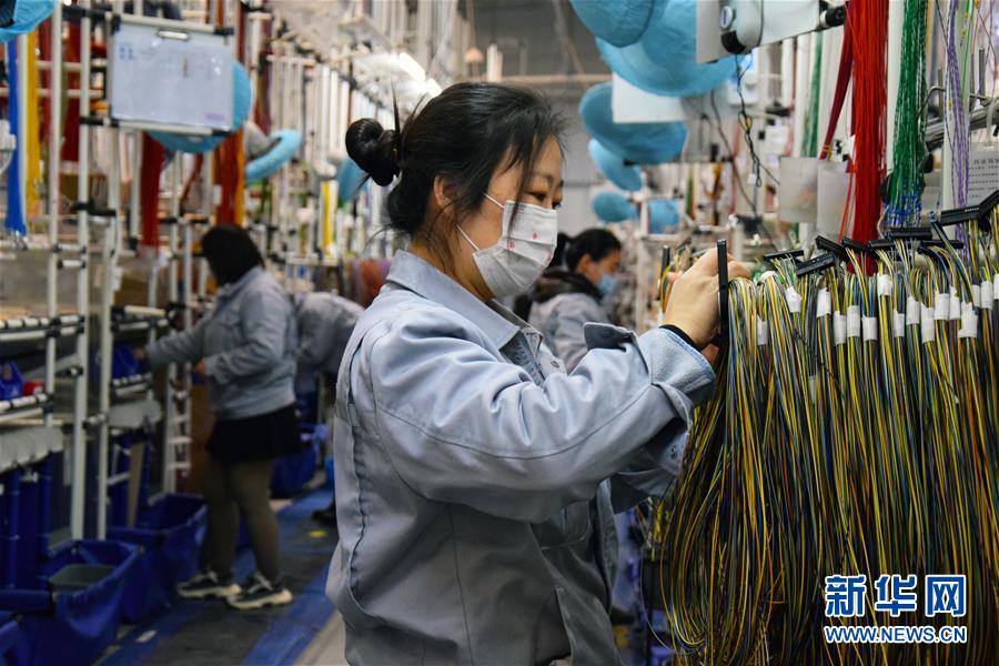 (在習(xí)近平新時(shí)代中國特色社會主義思想指引下——新時(shí)代新作為新篇章·習(xí)近平總書記關(guān)切事·圖文互動)(6)攜手下好“一盤棋”——京津冀戰(zhàn)“疫”進(jìn)行時(shí)