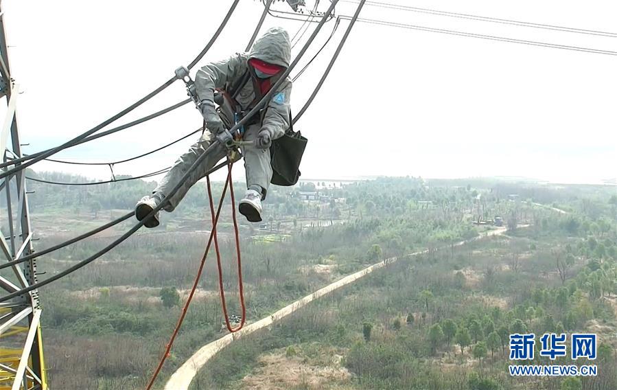 （新華全媒頭條&middot;圖文互動(dòng)）（3）武漢24小時(shí)