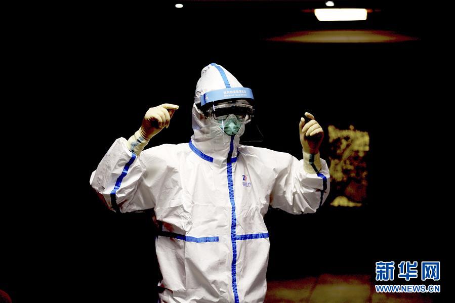 (國際疫情·圖文互動(dòng))(5)通訊:經(jīng)驗(yàn)豐富裝備精良 中國專家組在伊拉克助力抗疫