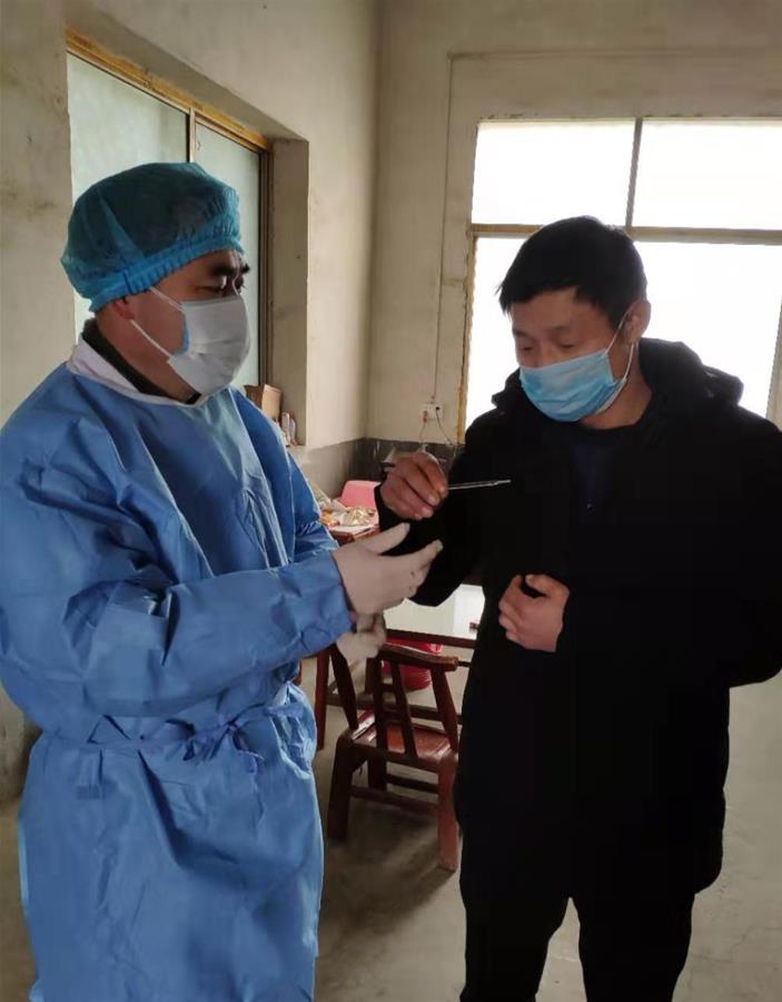 （聚焦疫情防控&middot;圖文互動(dòng)）（1）一位鄉(xiāng)村醫(yī)生和他的疫情排查&ldquo;突擊隊(duì)&rdquo;