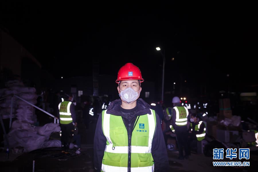 （一線抗疫群英譜&middot;圖文互動(dòng)）（5）羅文浩：&ldquo;女兒，你的名字里有溫暖，有榮光！&rdquo;