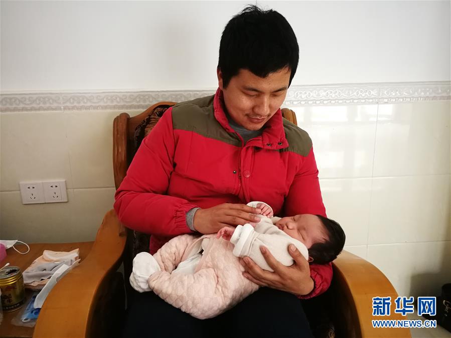 （一線抗疫群英譜&middot;圖文互動(dòng)）（7）羅文浩：&ldquo;女兒，你的名字里有溫暖，有榮光！&rdquo;