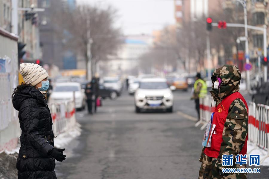 （習(xí)近平致敬的戰(zhàn)&ldquo;疫&rdquo;英雄&middot;志愿者篇&middot;圖文互動(dòng)）（12）他們，微光成炬照征程