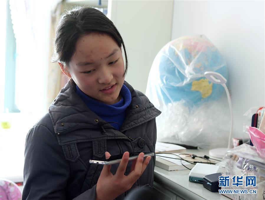 （新華全媒頭條&middot;習(xí)近平致敬的戰(zhàn)&ldquo;疫&rdquo;英雄&middot;武漢人民篇&middot;圖文互動）（1）壯哉，大武漢&mdash;&mdash;獻給英雄的武漢人民