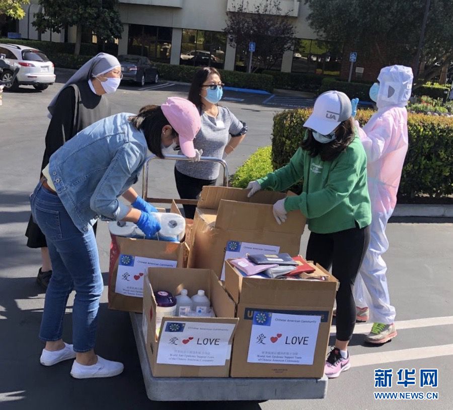 (國際疫情·圖文互動)(1)通訊:一個微信群里的抗疫故事