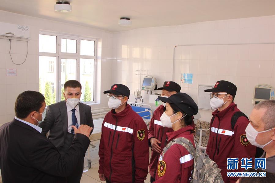 (國際疫情·圖文互動)(4)特寫:中國女婿“逆行”協(xié)助抗疫