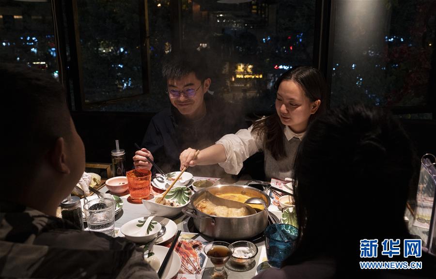 （圖文互動）（5）火鍋與分餐制&ldquo;同行&rdquo;&mdash;&mdash;四川成都餐飲新風尚觀察