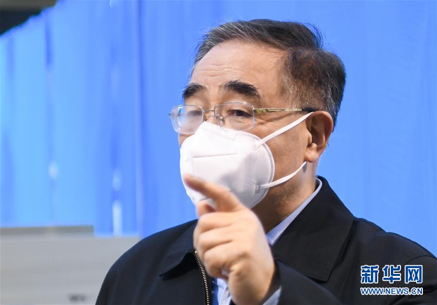 （聚焦疫情防控&middot;圖文互動(dòng)）（7）分秒必爭！一切為了治病救人&mdash;&mdash;中國抗疫生命至上的生動(dòng)實(shí)踐