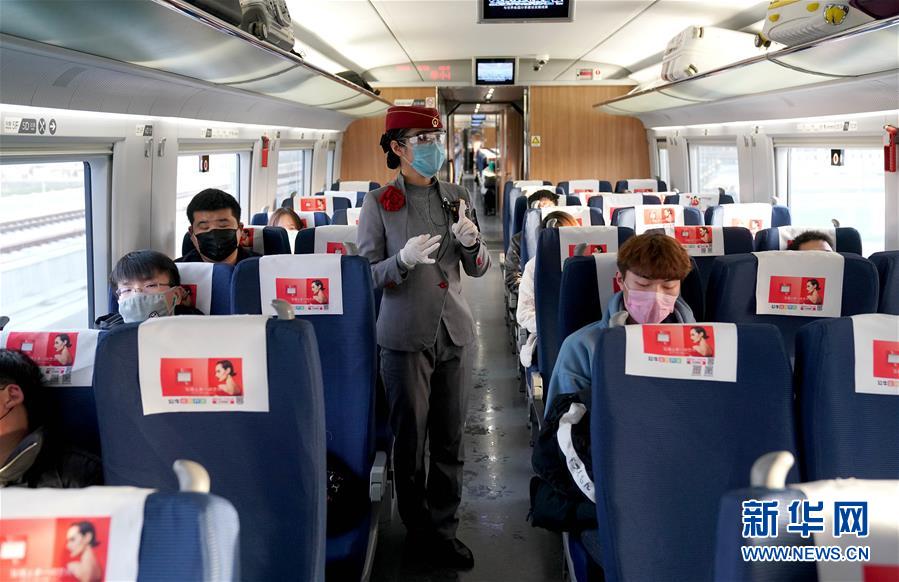 （聚焦疫情防控&middot;圖文互動(dòng)）（5）團(tuán)結(jié)起來(lái)！我們?nèi)f眾一心！&mdash;&mdash;中國(guó)抗疫人民力量的生動(dòng)實(shí)踐