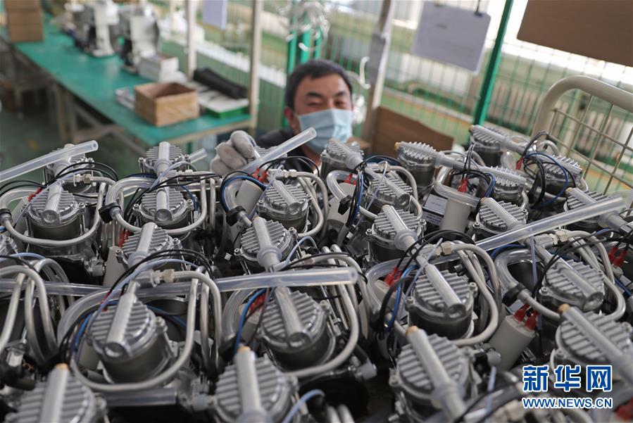 （聚焦疫情防控&middot;圖文互動(dòng)）（10）團(tuán)結(jié)起來(lái)！我們?nèi)f眾一心！&mdash;&mdash;中國(guó)抗疫人民力量的生動(dòng)實(shí)踐