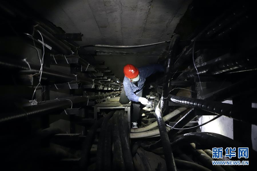 (圖文互動(dòng))(1)記者手記:向“看不見(jiàn)”的勞動(dòng)者和他們的夢(mèng)想致敬