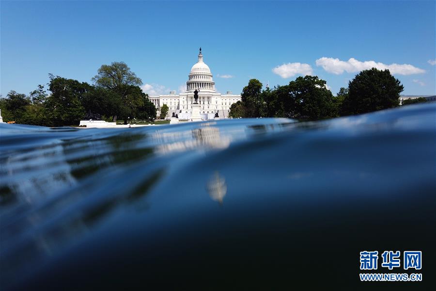 (國際疫情)(7)應(yīng)對疫情沖擊 美眾議院通過3萬億美元援助計劃
