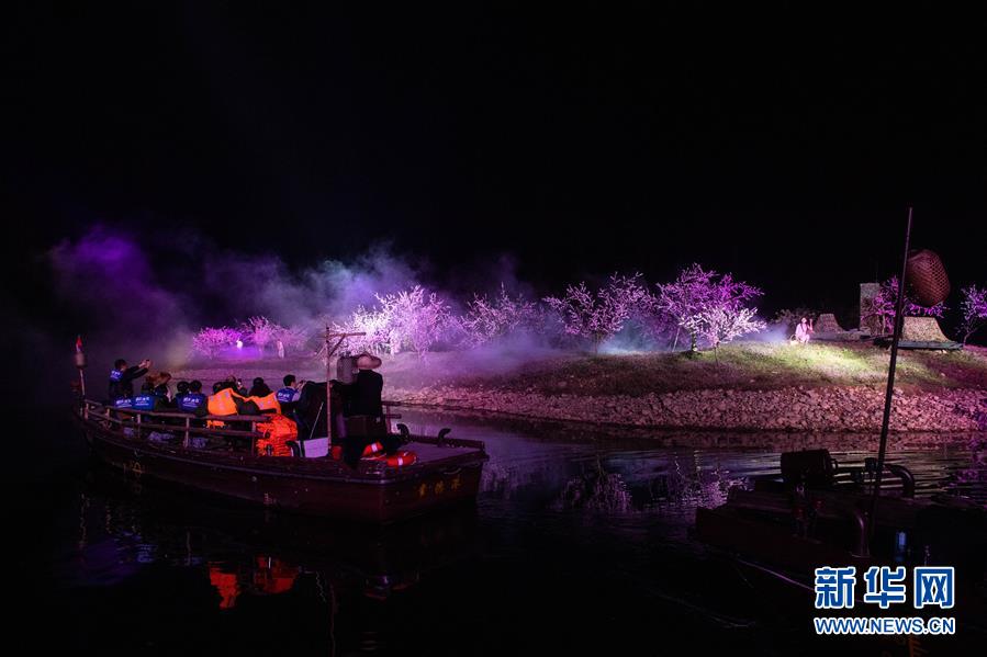 （圖文互動）（4）美了鄉(xiāng)村 富了山民&mdash;&mdash;湖南崛起一批文旅特色小鎮(zhèn)