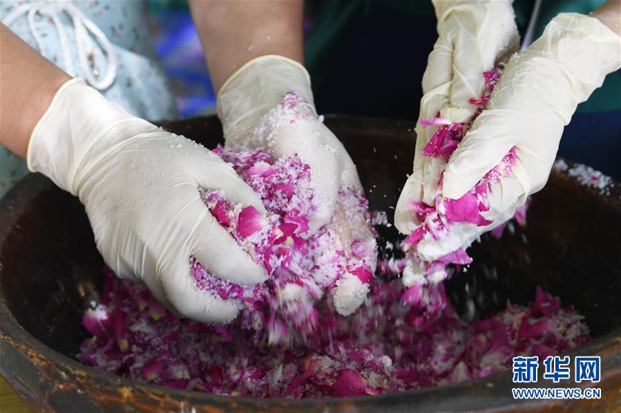 (決戰(zhàn)決勝脫貧攻堅(jiān)·聚焦三區(qū)三州·圖文互動(dòng))(4)號(hào)角聲里看于田——來自庫爾班大叔故鄉(xiāng)的脫貧報(bào)告