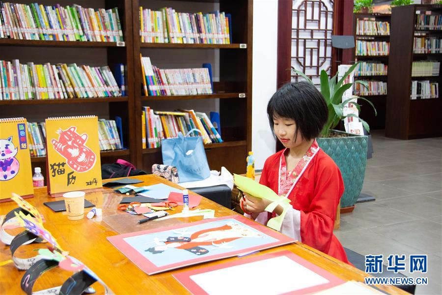 (圖文互動)(4)“泥書”老“絕活” “非遺”新“芳華”