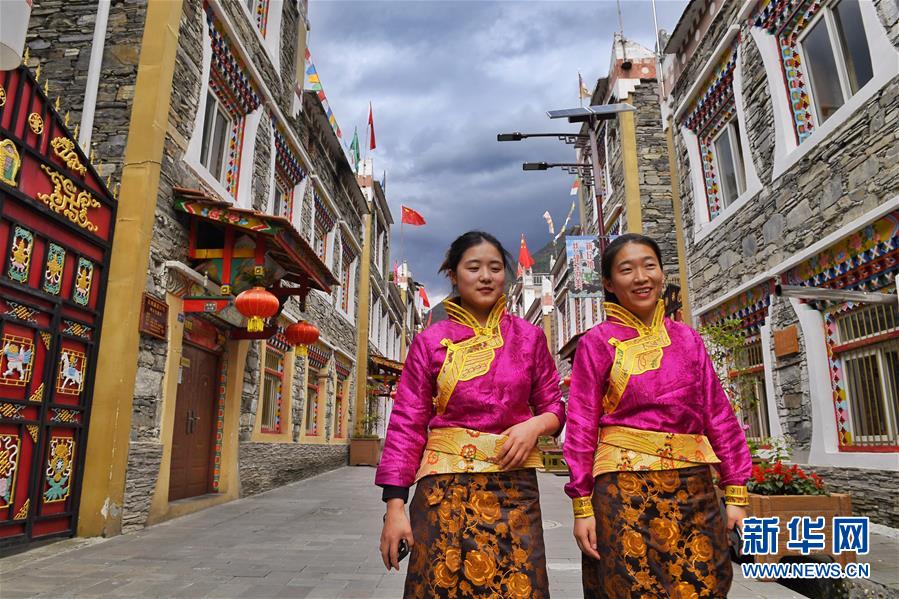 (圖文互動)(5)雪山草地展新貌——四川阿壩州脫貧奔小康紀(jì)實