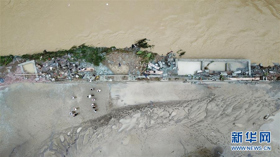 (防汛抗洪·圖文互動)(4)山洪中的生死救援半小時