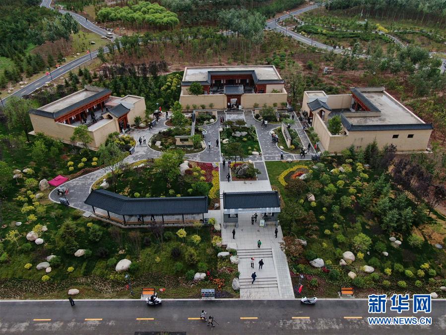 (社會(huì))(1)西寧園博園開園迎客