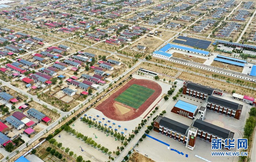 (新華全媒頭條·走向我們的小康生活·圖文互動(dòng))(1)23萬(wàn)人的命運(yùn)轉(zhuǎn)折——我國(guó)最大易地生態(tài)移民安置區(qū)的脫貧密碼