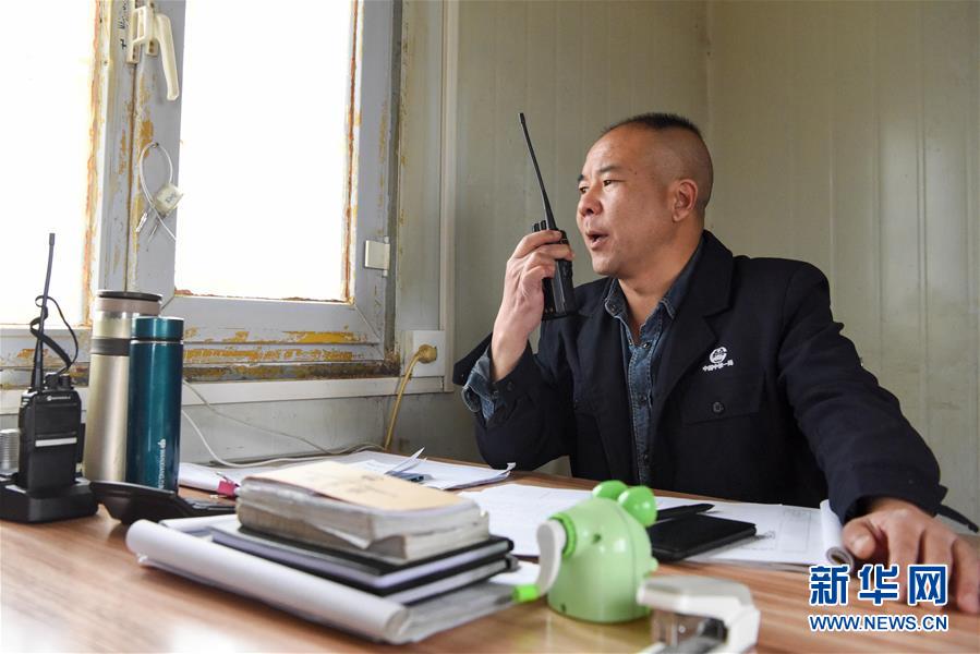 （圖文互動(dòng)）（4）筑完&ldquo;天路&rdquo;架&ldquo;云梯&rdquo;&mdash;&mdash;鐵路老兵再上高原