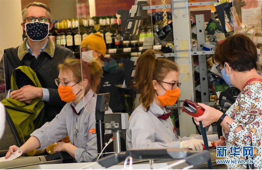 （國際&middot;圖文互動）（1）特稿：穿越寒暑 無問西東&mdash;&mdash;寫在新冠疫情構成&ldquo;國際關注的突發(fā)公共衛(wèi)生事件&rdquo;半年之際