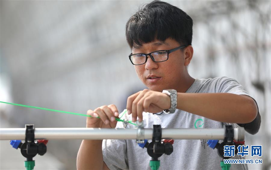 (新華全媒頭條·走向我們的小康生活·圖文互動)(8)“南大荒”變“稻蟹鄉(xiāng)”——資源枯竭型城市盤錦的鄉(xiāng)村振興之路