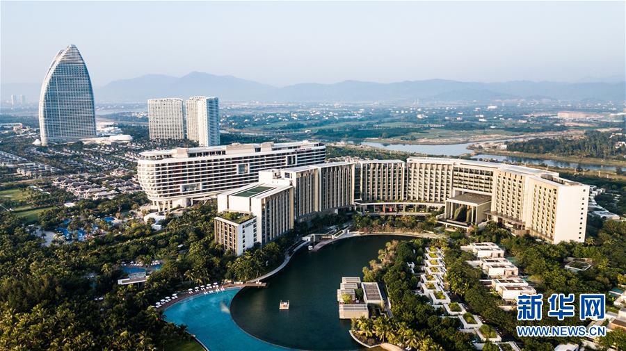 (在習近平新時代中國特色社會主義思想指引下——新時代新作為新篇章·習近平總書記關切事·圖文互動)(8)感受開放新魅力——海南自由貿易港建設開局觀察