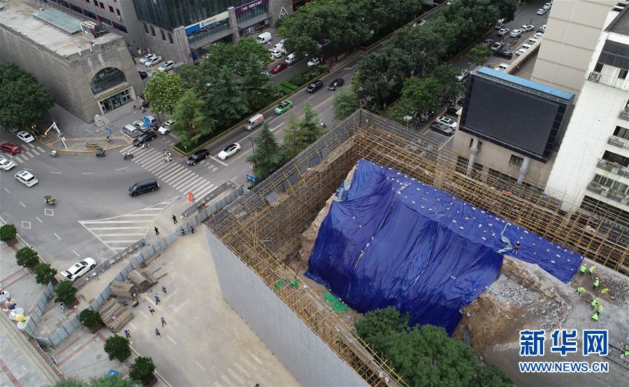 (社會(huì))(2)西安搶險(xiǎn)加固明秦王府城墻坍塌砌體