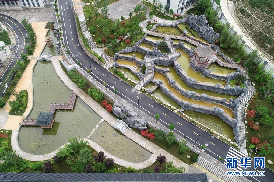 （新華視點(diǎn)&middot;圖文互動）（2）學(xué)校建漂亮點(diǎn)本無錯，為何這所&ldquo;豪華中學(xué)&rdquo;讓人困惑？