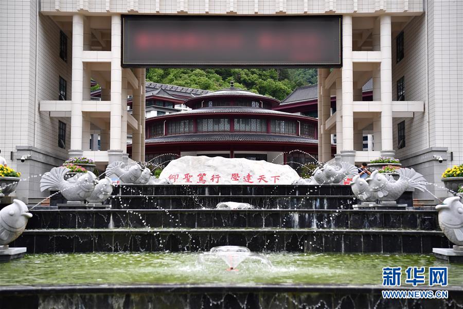 （新華視點(diǎn)&middot;圖文互動）（3）學(xué)校建漂亮點(diǎn)本無錯，為何這所&ldquo;豪華中學(xué)&rdquo;讓人困惑？