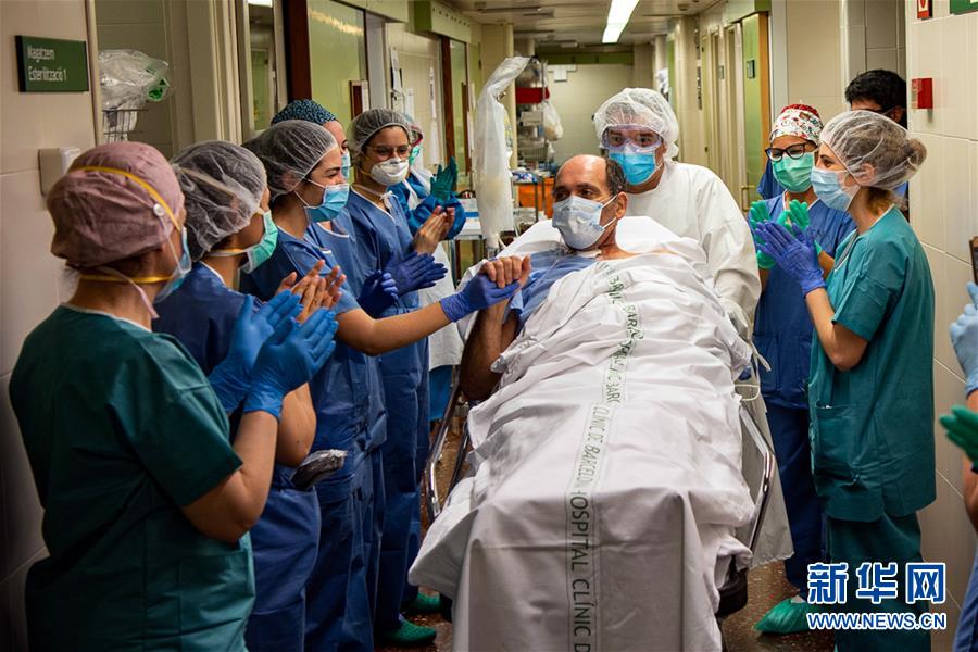 （新華全媒頭條&middot;圖文互動(dòng)）（8）世界抗疫之戰(zhàn)的啟示&mdash;&mdash;寫(xiě)在2020年全球新冠確診病例達(dá)2020萬(wàn)之際