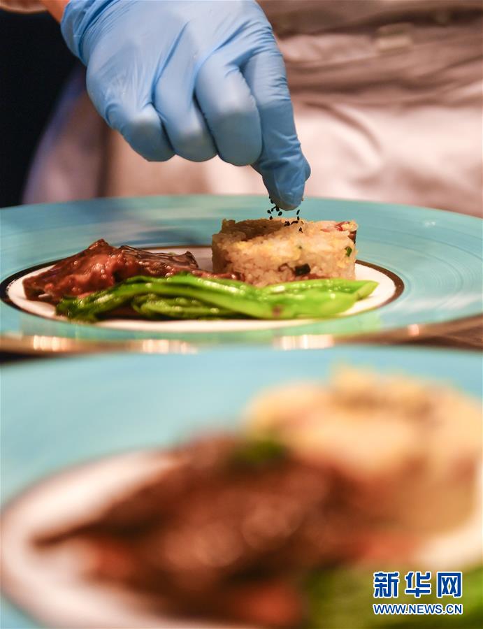（在習(xí)近平新時(shí)代中國特色社會(huì)主義思想指引下&mdash;&mdash;新時(shí)代新作為新篇章&middot;習(xí)近平總書記關(guān)切事&middot;圖文互動(dòng)）（5）珍惜盤中餐，狠剎浪費(fèi)風(fēng)&mdash;&mdash;各地積極行動(dòng)堅(jiān)決制止餐飲浪費(fèi)