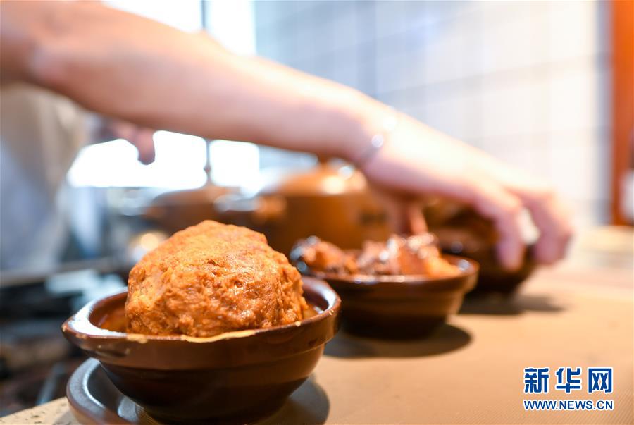 （在習(xí)近平新時(shí)代中國特色社會(huì)主義思想指引下&mdash;&mdash;新時(shí)代新作為新篇章&middot;習(xí)近平總書記關(guān)切事&middot;圖文互動(dòng)）（7）珍惜盤中餐，狠剎浪費(fèi)風(fēng)&mdash;&mdash;各地積極行動(dòng)堅(jiān)決制止餐飲浪費(fèi)