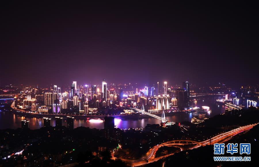 （新華全媒頭條&middot;走向我們的小康生活&middot;圖文互動）（2）大城大鄉(xiāng)的&ldquo;幸福協奏曲&rdquo;&mdash;&mdash;重慶推動高質量發(fā)展創(chuàng)造高品質生活紀事