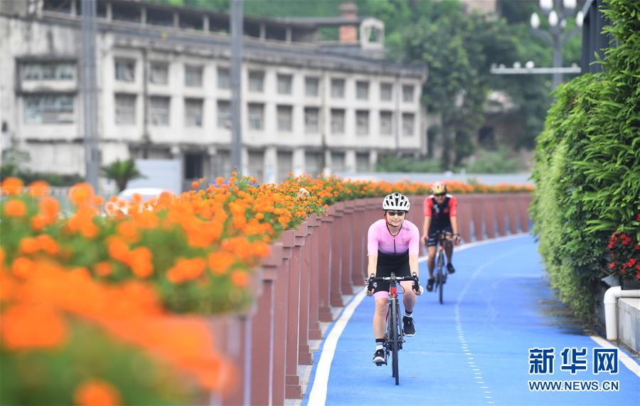 （新華全媒頭條&middot;走向我們的小康生活&middot;圖文互動）（13）大城大鄉(xiāng)的&ldquo;幸福協奏曲&rdquo;&mdash;&mdash;重慶推動高質量發(fā)展創(chuàng)造高品質生活紀事