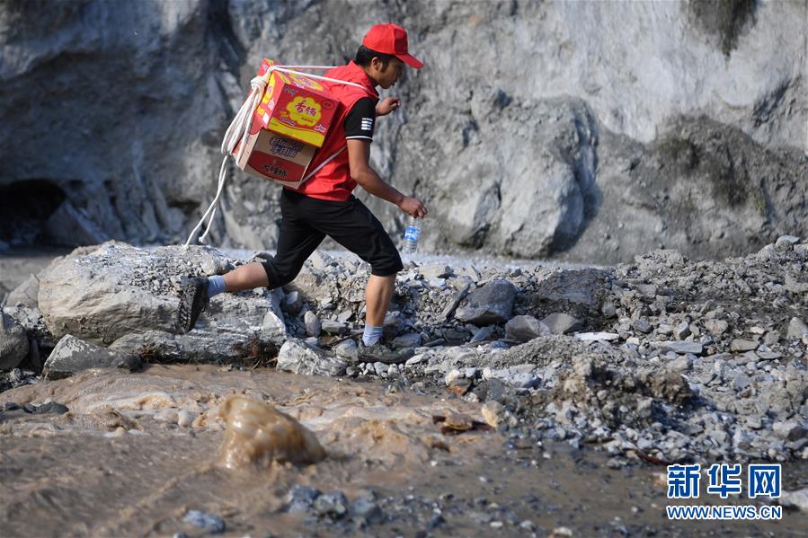 （防汛抗洪&middot;圖文互動）（5）七夕前夜，為莫諾村架起&ldquo;生命之橋&rdquo;