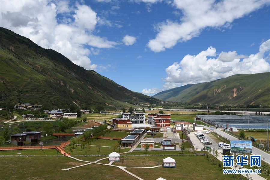 （鄉(xiāng)村振興&middot;圖文互動(dòng)）（2）村里來(lái)了位&ldquo;掏糞書(shū)記&rdquo;