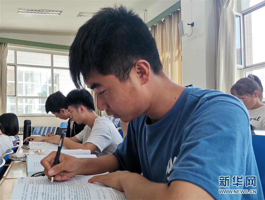 （新華全媒頭條&middot;走向我們的小康生活&middot;決戰(zhàn)決勝脫貧攻堅&middot;圖文互動）（13）脫貧的顏色